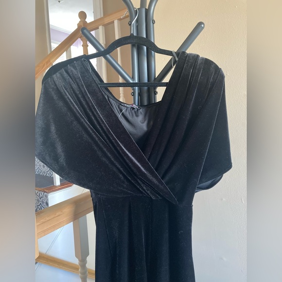 Jumpsuit - Picture 2 of 6